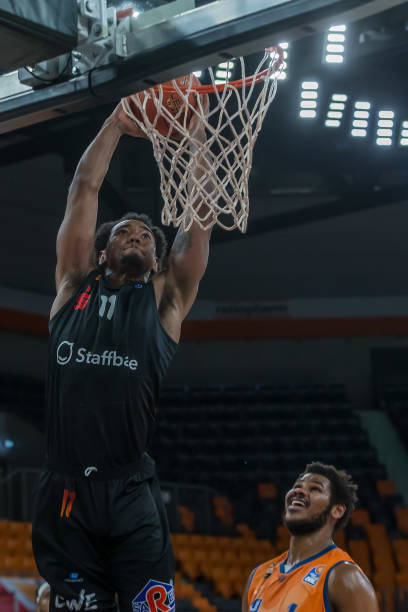 瞬间点燃了 瞬间点燃了