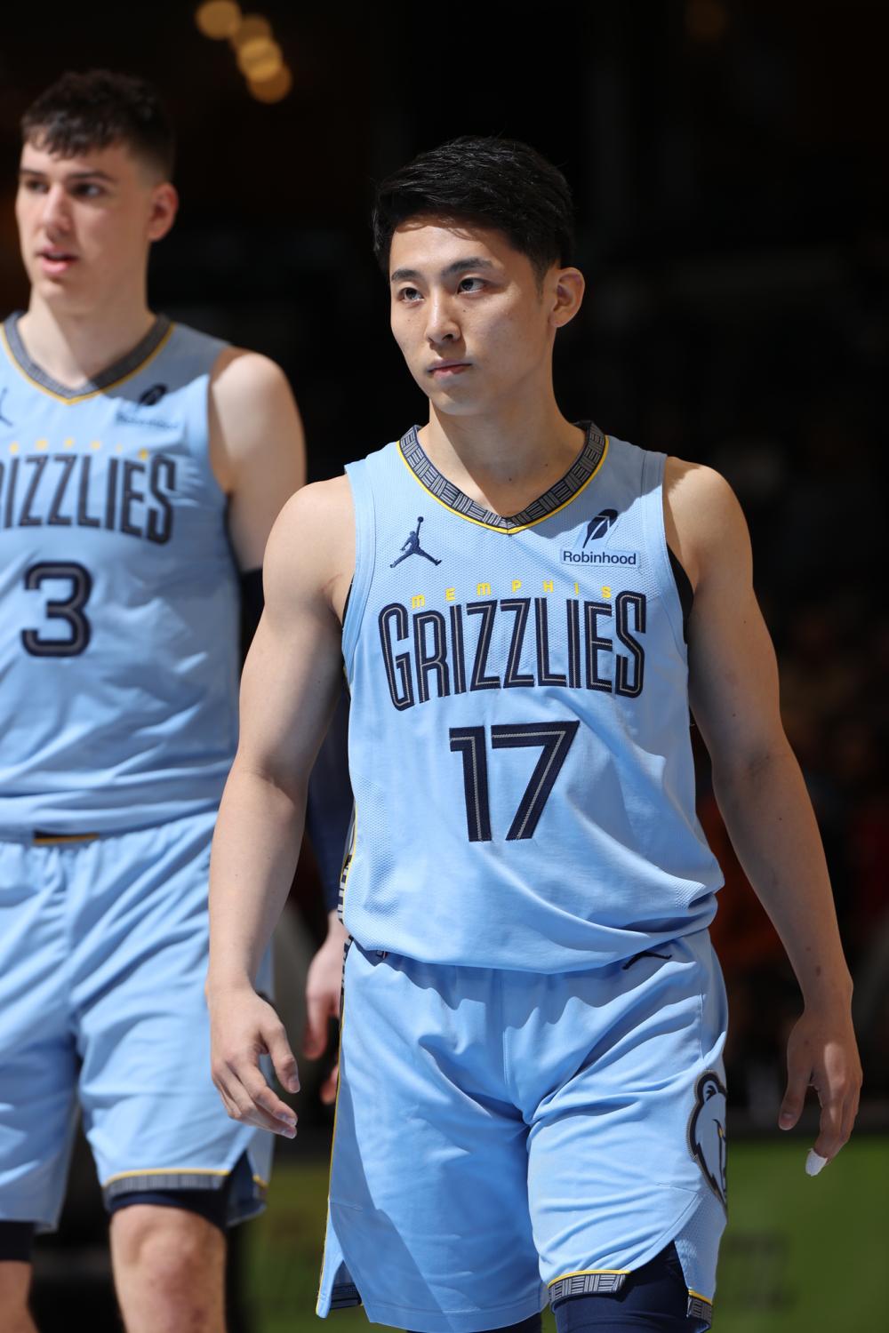 让湖人向外 让湖人向外