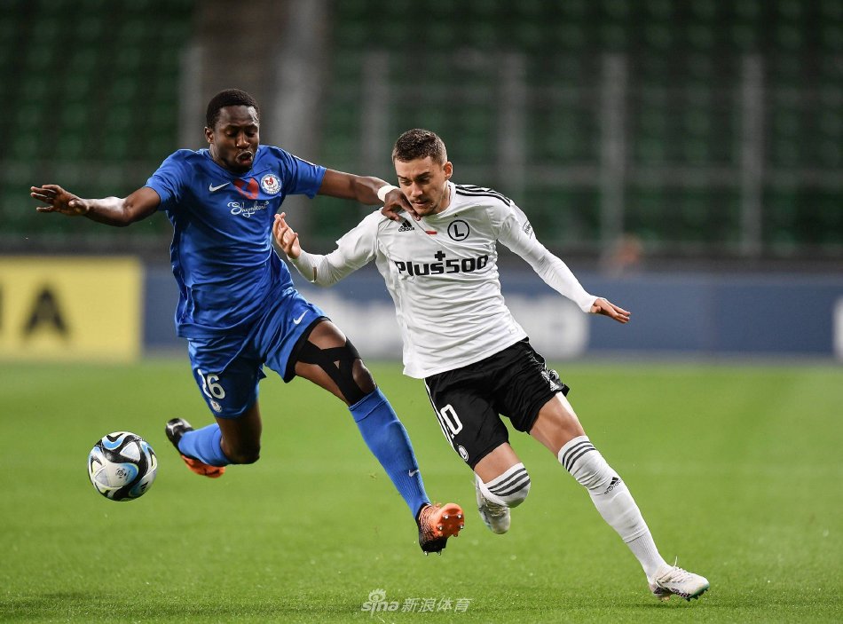 虽然与球员 虽然与球员