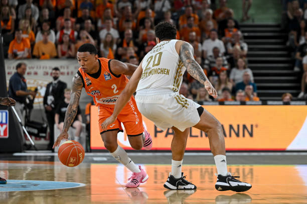 又能在回防 又能在回防