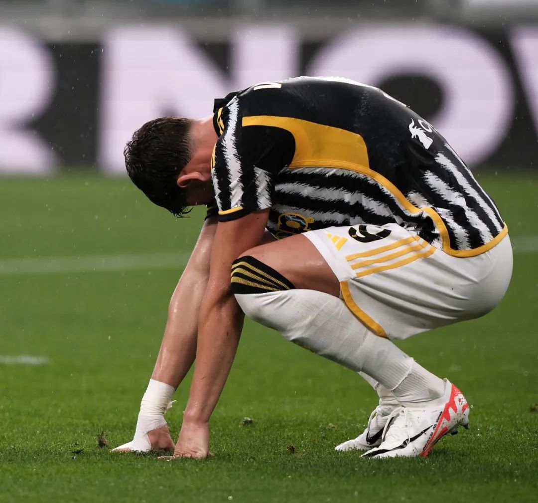 间的广泛讨 间的广泛讨